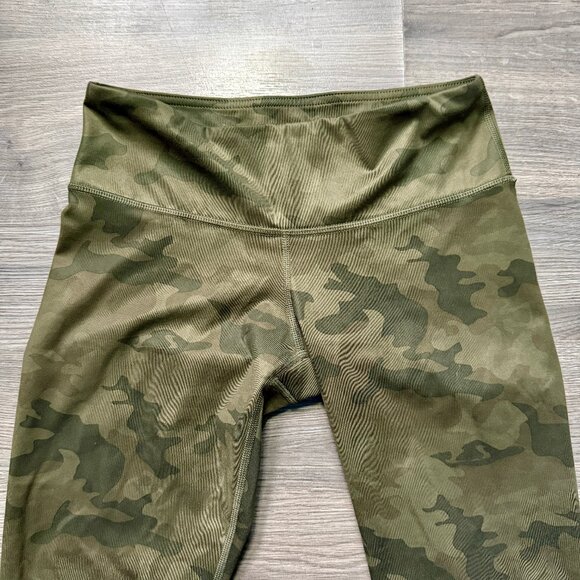 Lululemon Women's Wunder Under Crop Leggings - Green Camo - Picture 3 of 5